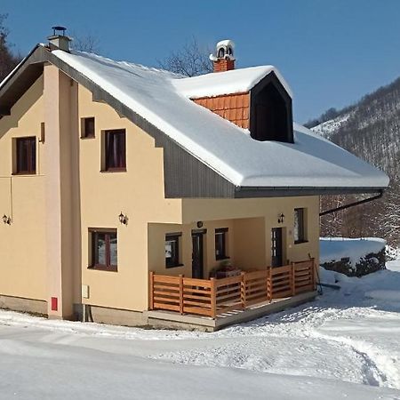 Vila Nada Crni Vrh Kültér fotó